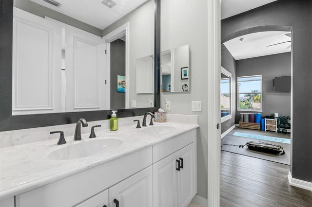 11560 S Sea Court, Wellington, FL 33449