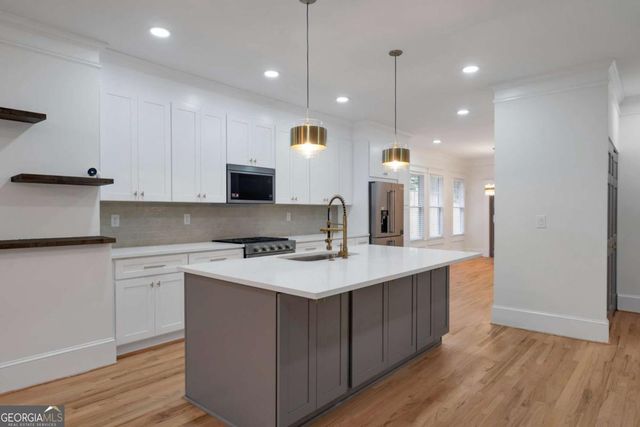 2170 Memorial Drive SE, Atlanta, GA 30317
