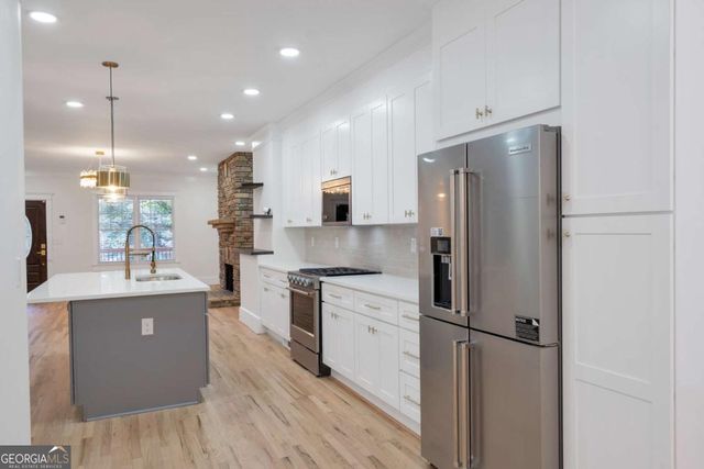 2170 Memorial Drive SE, Atlanta, GA 30317