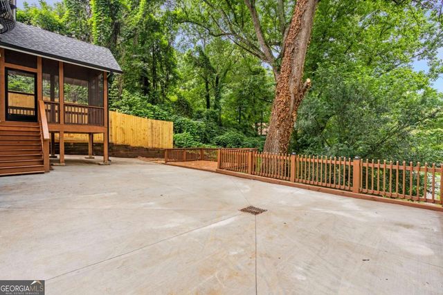 2170 Memorial Drive SE, Atlanta, GA 30317
