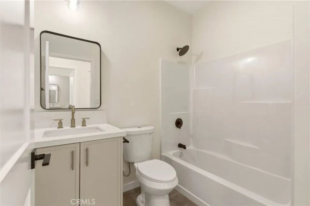 2151 Euclid, Long Beach, CA 90815