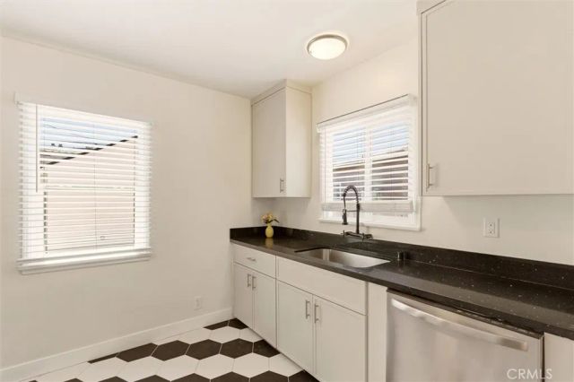 2151 Euclid, Long Beach, CA 90815