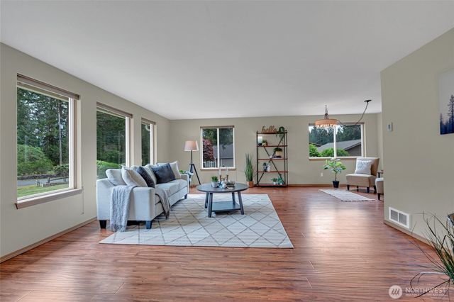2380 E Saint Andrews Drive, Shelton, WA 98584