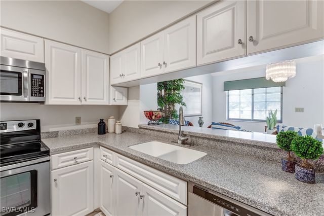 17060 Marina Cove LN, Fort Myers, FL 33908