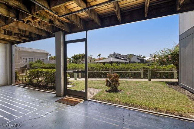 17060 Marina Cove LN, Fort Myers, FL 33908