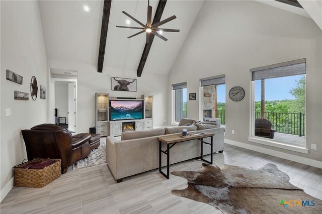 562 Toye Boulevard, Canyon Lake, TX 78133