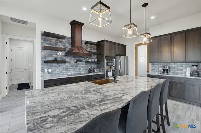 562 Toye Boulevard, Canyon Lake, TX 78133