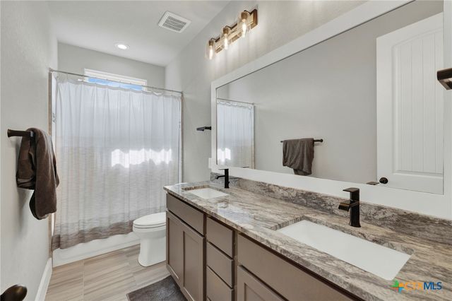 562 Toye Boulevard, Canyon Lake, TX 78133