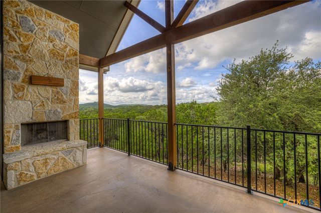562 Toye Boulevard, Canyon Lake, TX 78133