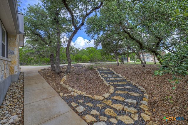562 Toye Boulevard, Canyon Lake, TX 78133