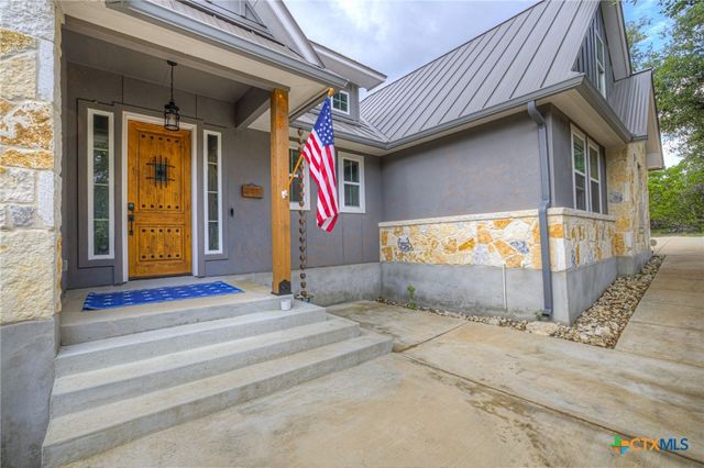 562 Toye Boulevard, Canyon Lake, TX 78133