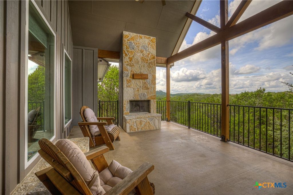 562 Toye Boulevard, Canyon Lake, TX 78133
