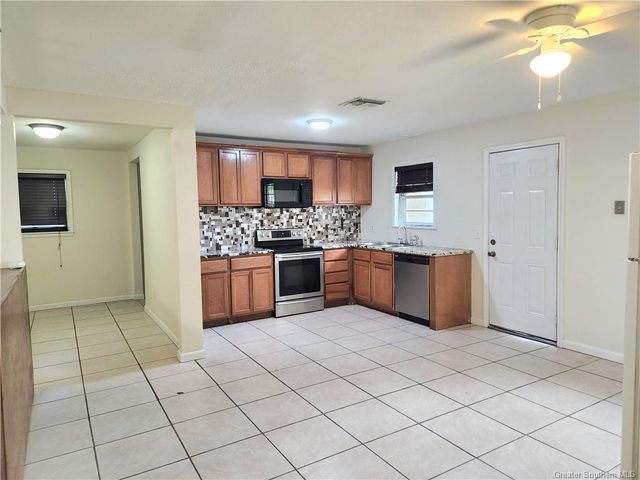 445 Washington Street, Lake Charles, LA 70605