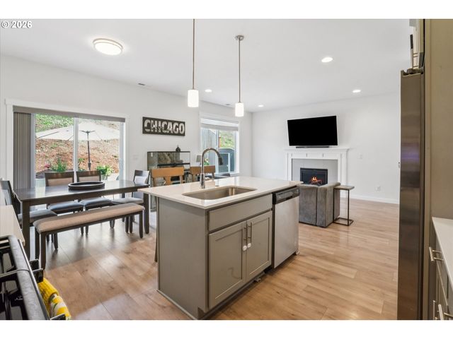 249 E BARBARAS Way, Newberg, OR 97132