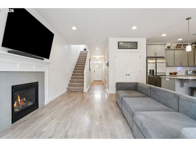 249 E BARBARAS Way, Newberg, OR 97132