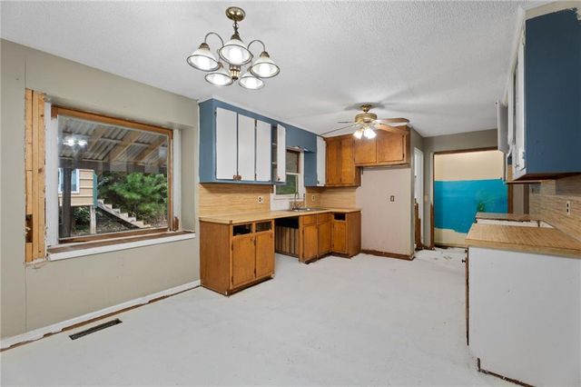 16 Mctier Circle NW, Cartersville, GA 30120