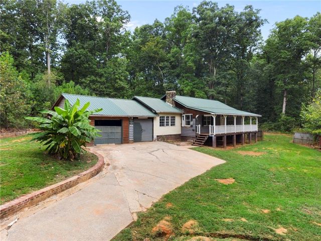 16 Mctier Circle NW, Cartersville, GA 30120