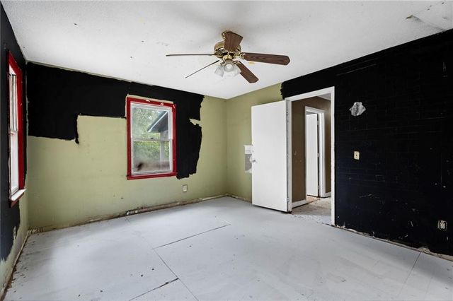 16 Mctier Circle NW, Cartersville, GA 30120