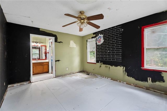 16 Mctier Circle NW, Cartersville, GA 30120