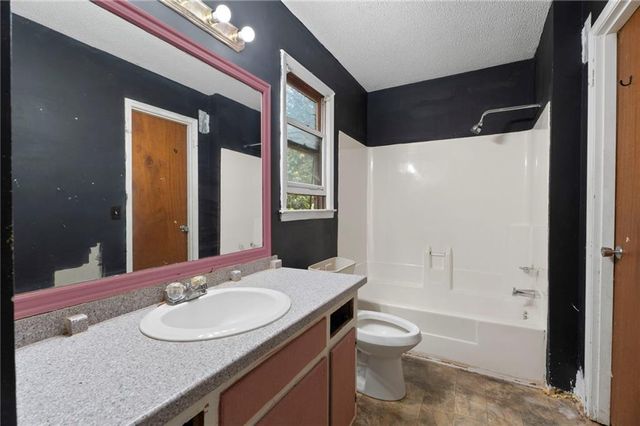 16 Mctier Circle NW, Cartersville, GA 30120