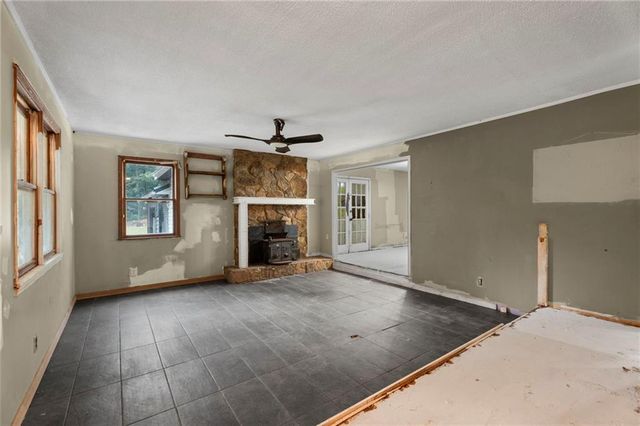 16 Mctier Circle NW, Cartersville, GA 30120