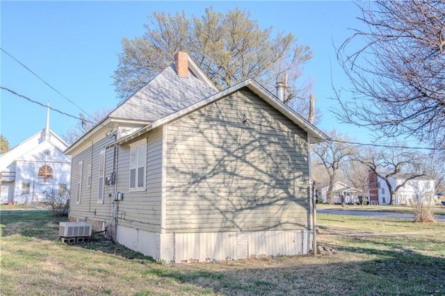 503 N 11th Street, Fredonia, KS 66736
