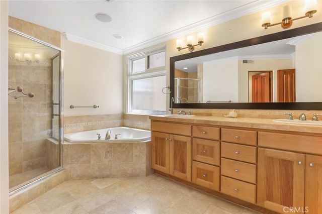 209 Crest, Manhattan Beach, CA 90266
