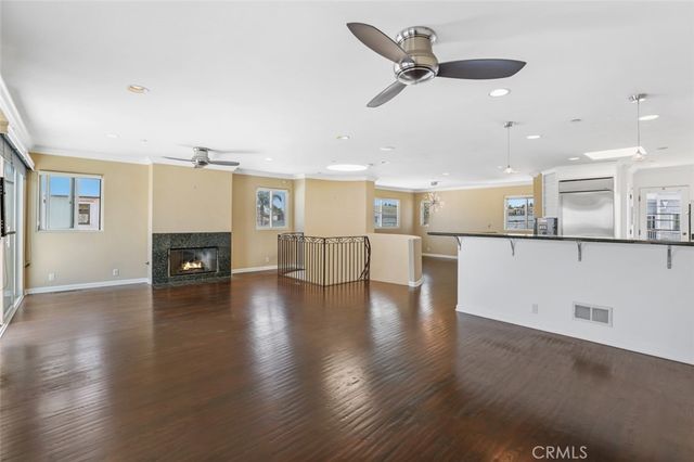 209 Crest, Manhattan Beach, CA 90266