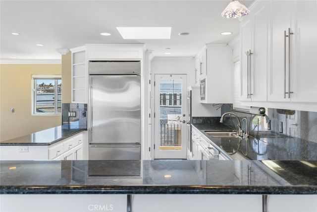 209 Crest, Manhattan Beach, CA 90266