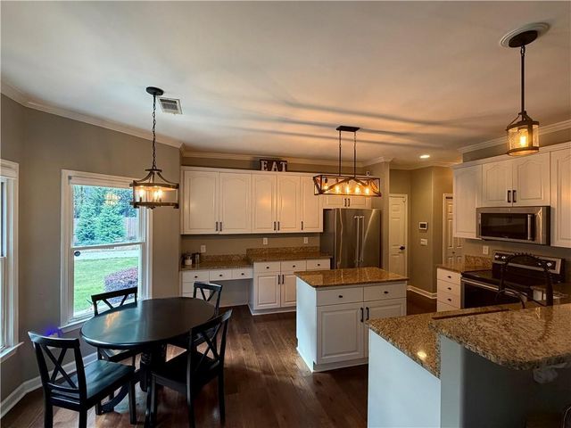 1110 ARYA Drive, Roswell, GA 30076