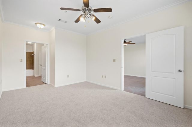 1711 Old Spanish Trail 221, Houston, TX 77054