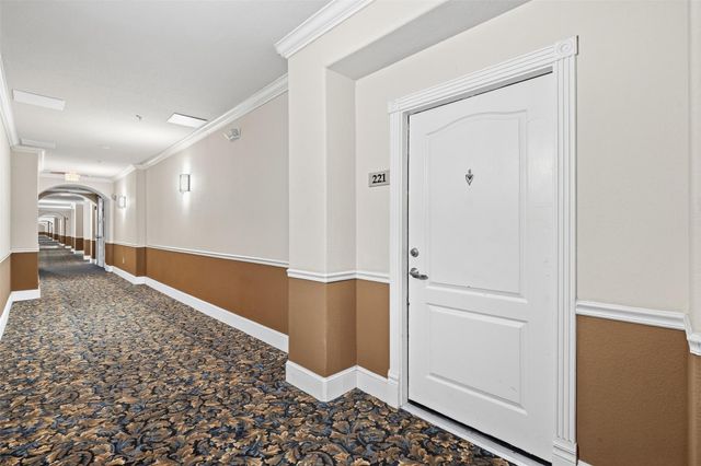 1711 Old Spanish Trail 221, Houston, TX 77054