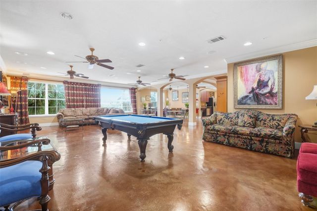 1711 Old Spanish Trail 221, Houston, TX 77054