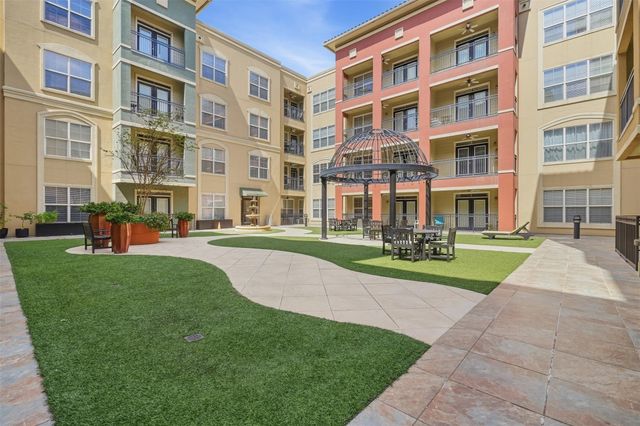 1711 Old Spanish Trail 221, Houston, TX 77054