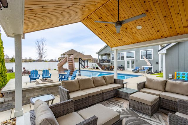 28887 Frost Lane, Adel, IA 50003