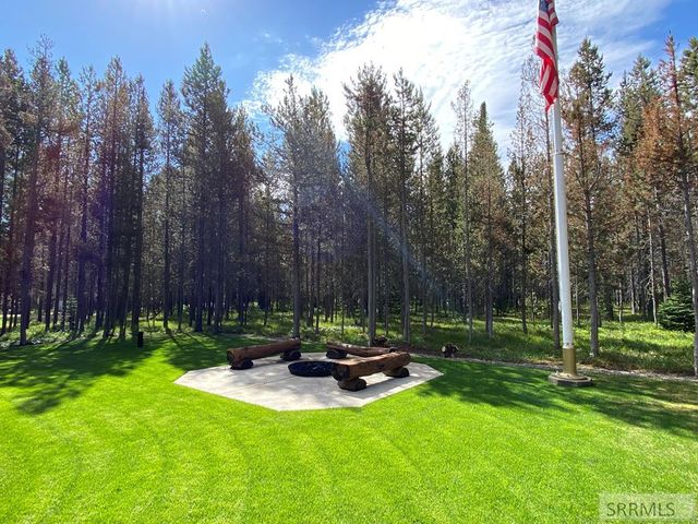 4070 Southgate, Island Park, ID 83429