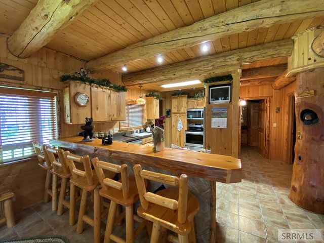 4070 Southgate, Island Park, ID 83429