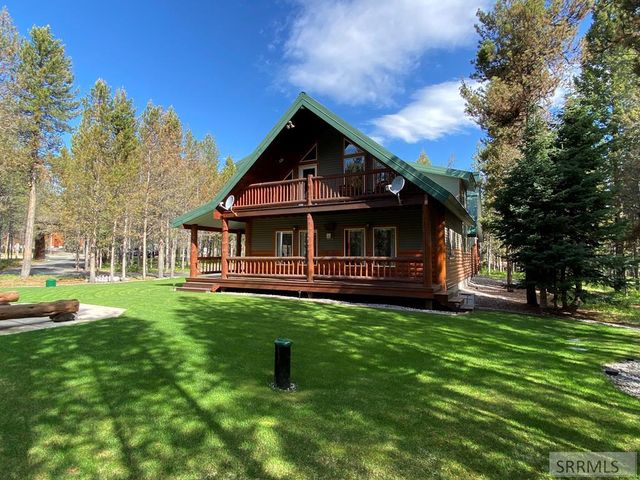 4070 Southgate, Island Park, ID 83429