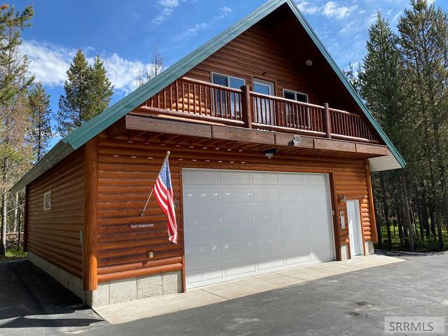 4070 Southgate, Island Park, ID 83429