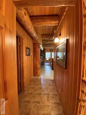 4070 Southgate, Island Park, ID 83429