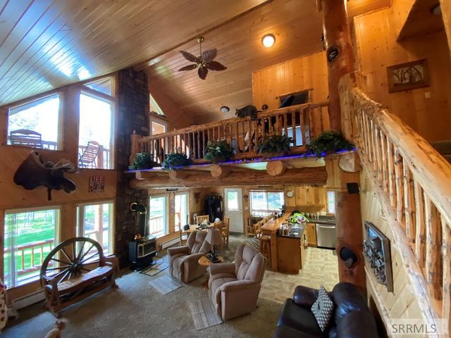 4070 Southgate, Island Park, ID 83429