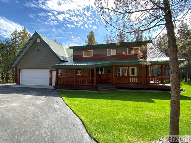 4070 Southgate, Island Park, ID 83429