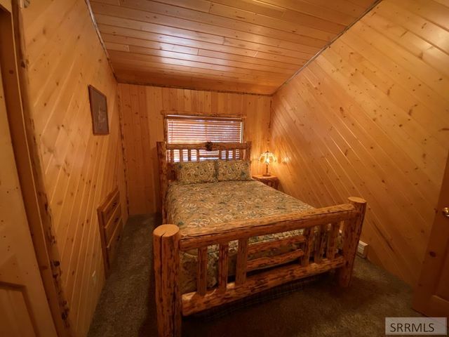 4070 Southgate, Island Park, ID 83429