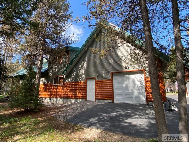 4070 Southgate, Island Park, ID 83429