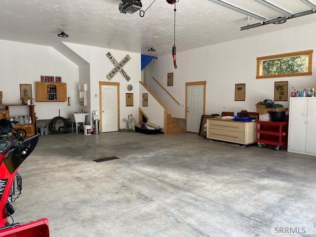 4070 Southgate, Island Park, ID 83429