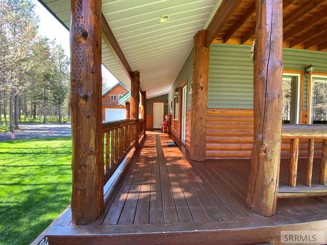 4070 Southgate, Island Park, ID 83429