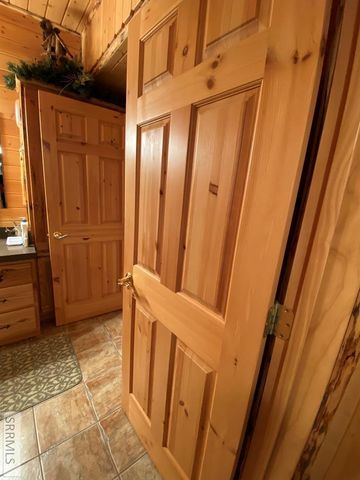 4070 Southgate, Island Park, ID 83429