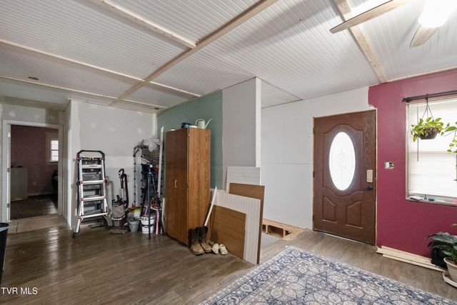 2002 Ivanhoe Road, Morristown, TN 37814