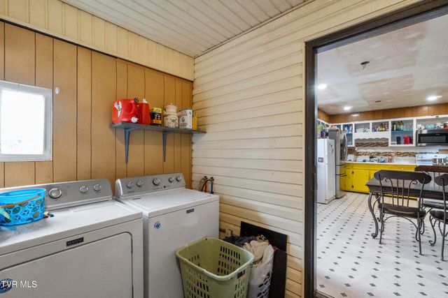 2002 Ivanhoe Road, Morristown, TN 37814