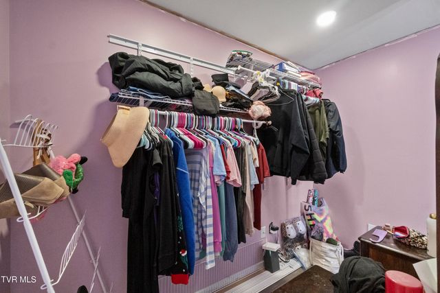 2002 Ivanhoe Road, Morristown, TN 37814